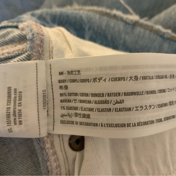 Alercrombie & Fitch Ultra High Rise 90s Straight Jean - Picture 7 of 9